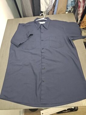 Men's Navy Short-Sleeve Button-Down Work Shirt